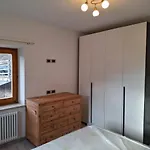 Casa Martini * Pelos